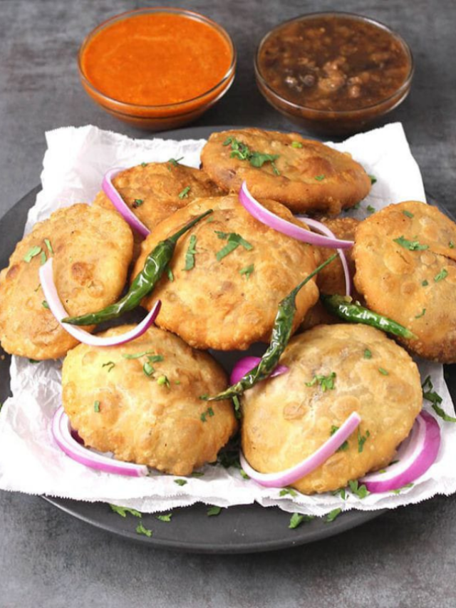 होली पर घर पर बनाए 9 तरह की कचौरी