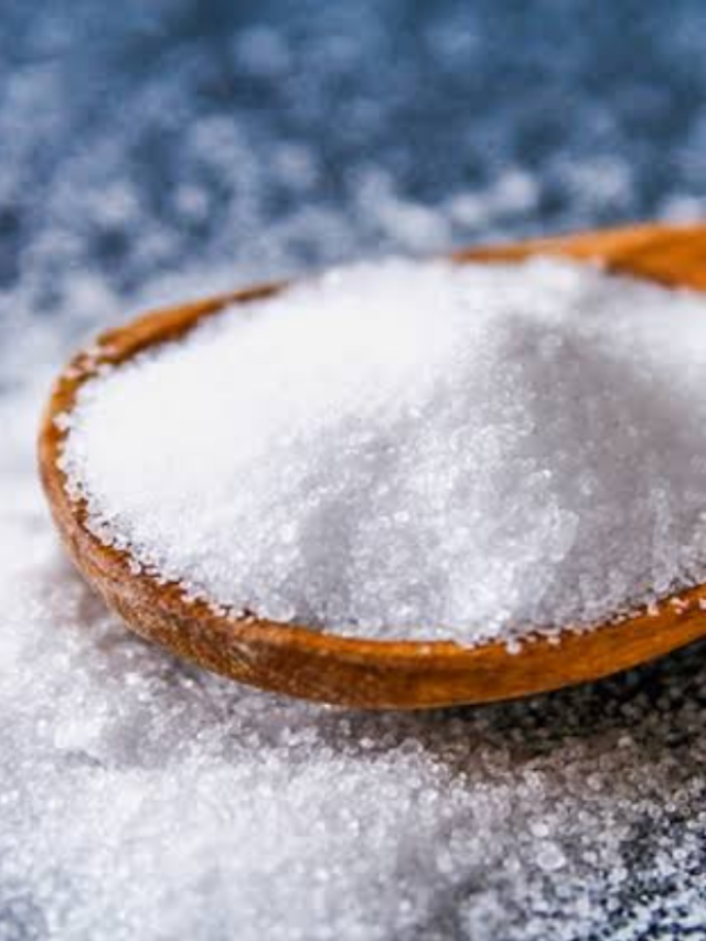 खेतों में नमक डालने से क्या होता है जानिए फायदे